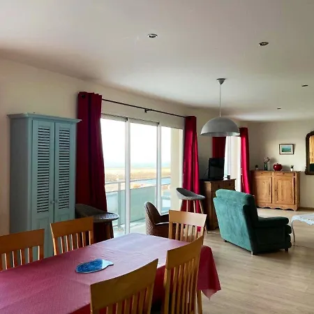 Апартаменты Confortable Vue Sur La A Vaast La Hougue - 180 M²